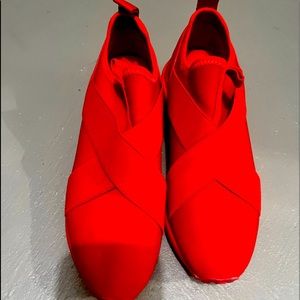 Steve Madden Tennis Shoe